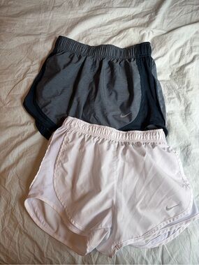Nike Women's Athletic Shorts - Black & Light Pink